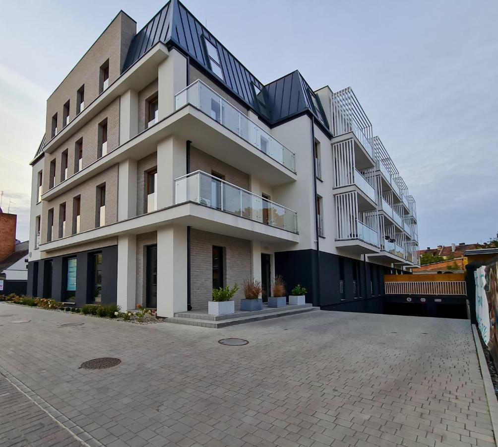 Apartamenty Hallera 4 Jarocin Exteriér fotografie
